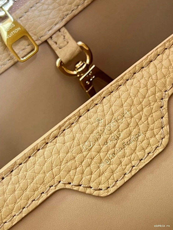 WIS LOUIS VUITTON MM CAPUCINES 0803